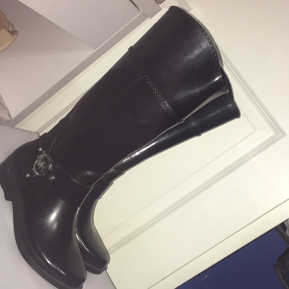 Michael Kors Rain Boots - Picture 1 of 3